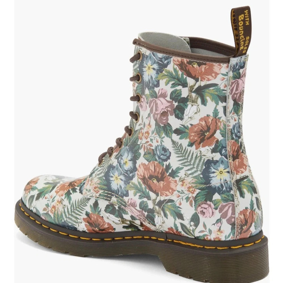 Dr. Martens 1460 Floral Combat boots New in Box English Garden Size: 7US/ 5UK - Picture 2 of 6